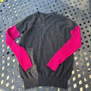Theory large grey and pink L cashmere sweater